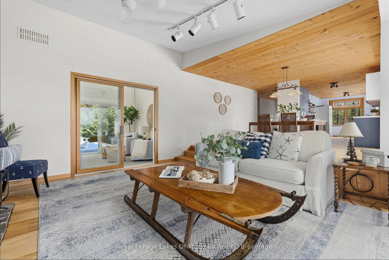 1044 Bigwin View Lane • Lake of Bays, ON photo 21