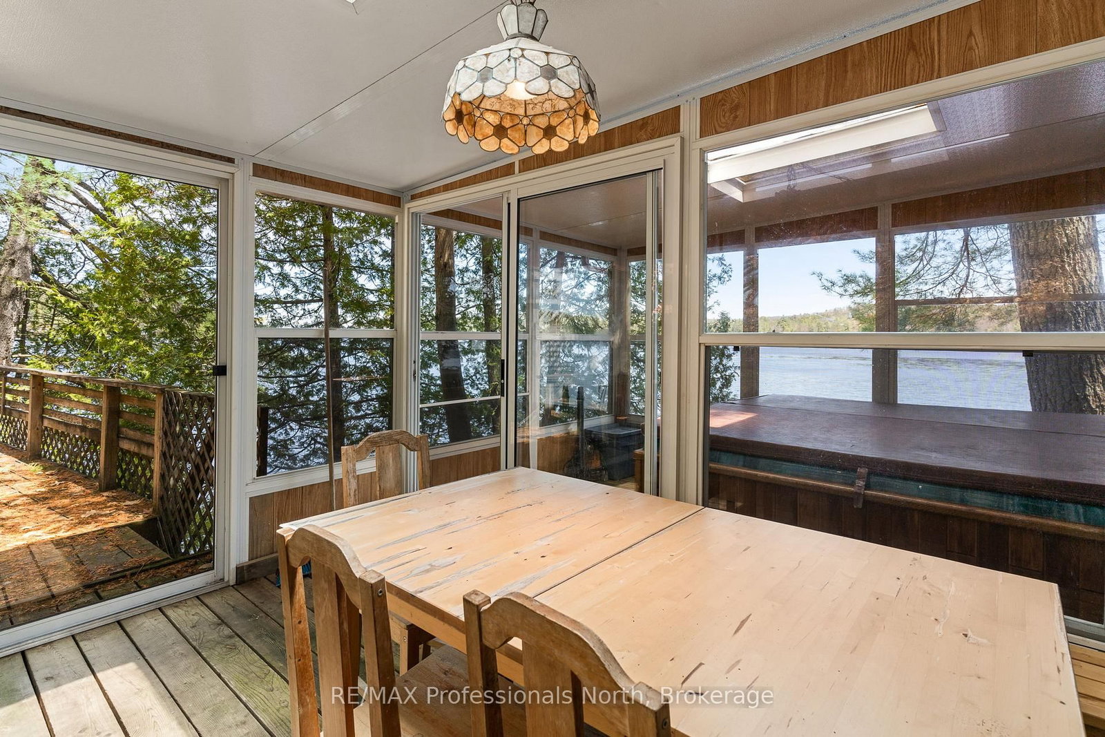 10145 Little Hawk West Sho • Algonquin Highlands, ON photo 21