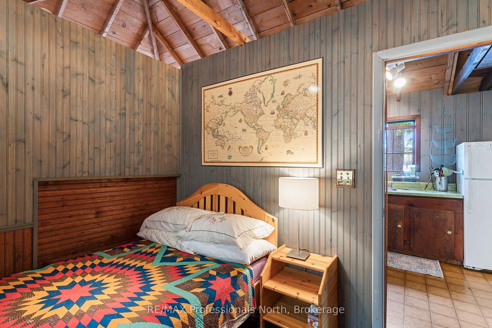 10145 Little Hawk West Sho • Algonquin Highlands, ON photo 28