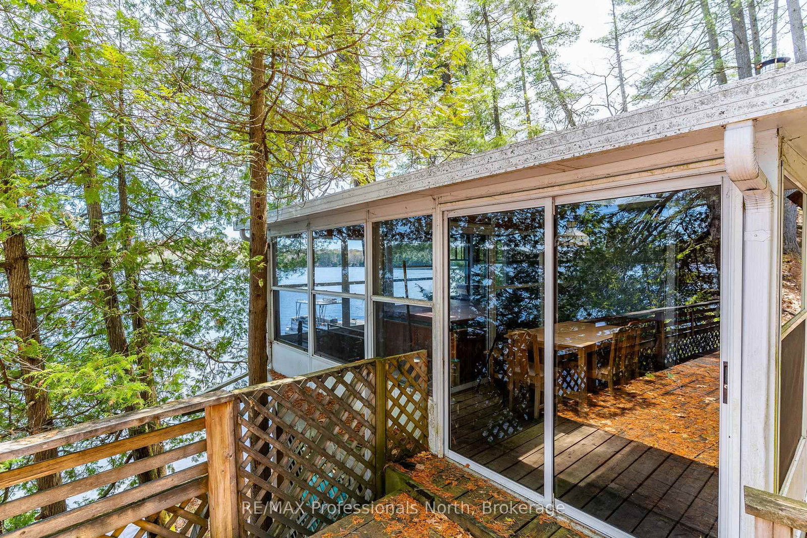 10145 Little Hawk West Sho • Algonquin Highlands, ON photo 29