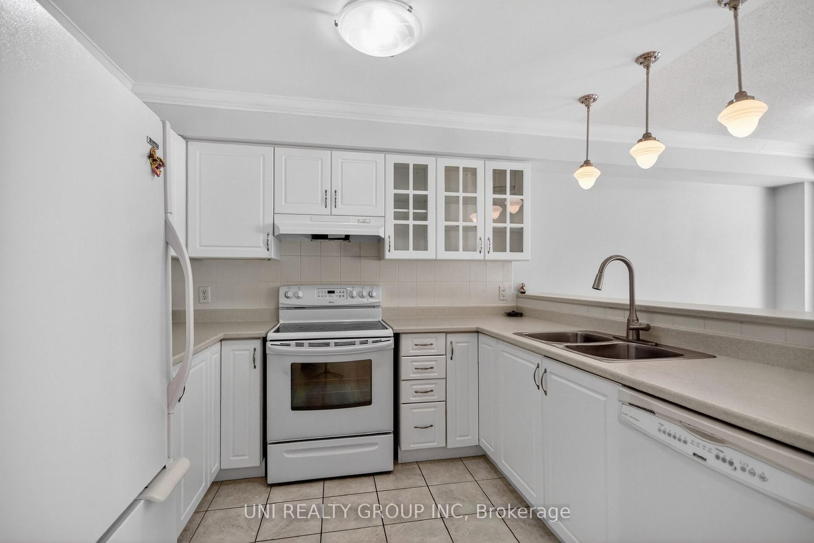 546 Ashbourne Crescent • Ottawa, ON photo 16