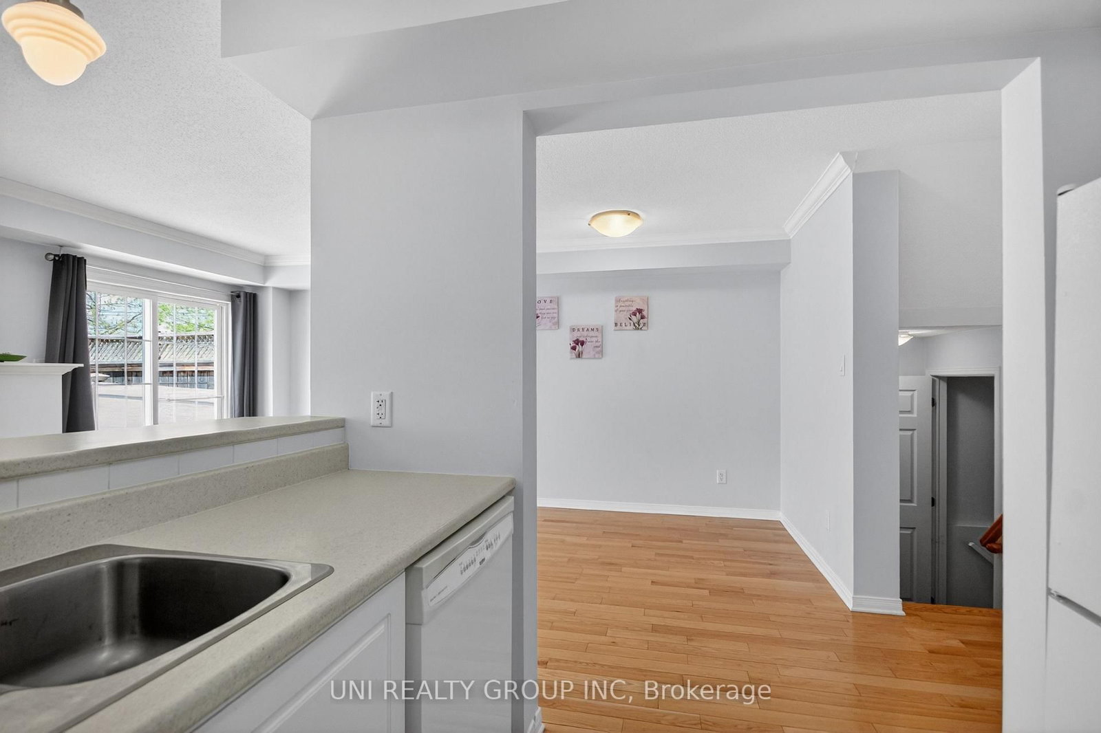 546 Ashbourne Crescent • Ottawa, ON photo 19
