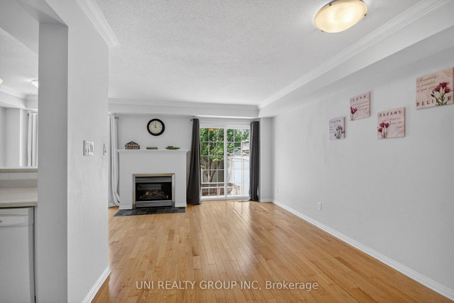 546 Ashbourne Crescent