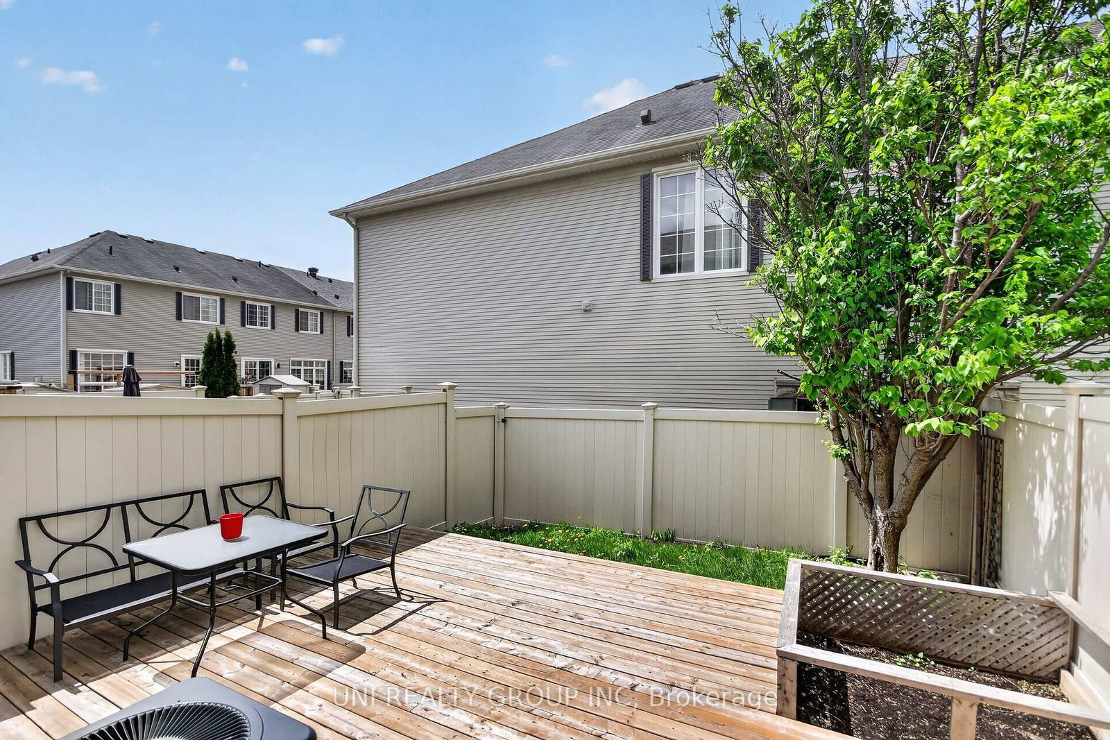 546 Ashbourne Crescent • Ottawa, ON photo 36