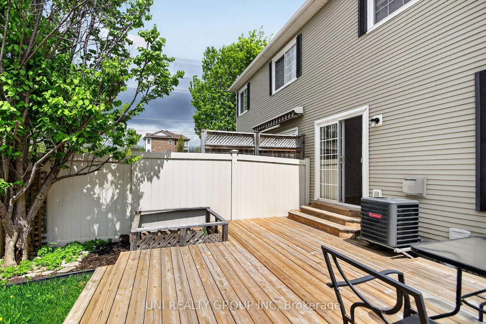 546 Ashbourne Crescent • Ottawa, ON photo 39