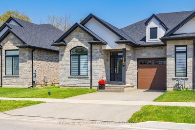 504 Royal Ridge Drive • Fort Erie, ON photo 2