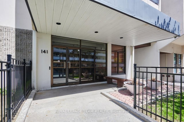 1004 - 141 Somerset Street W