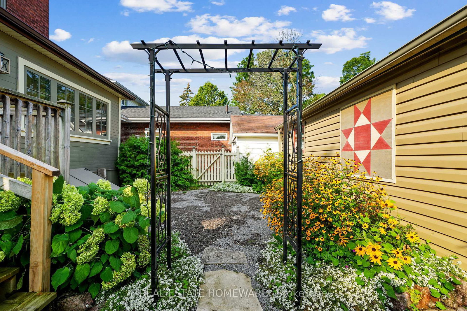 96 James Street W • Cobourg, ON photo 44