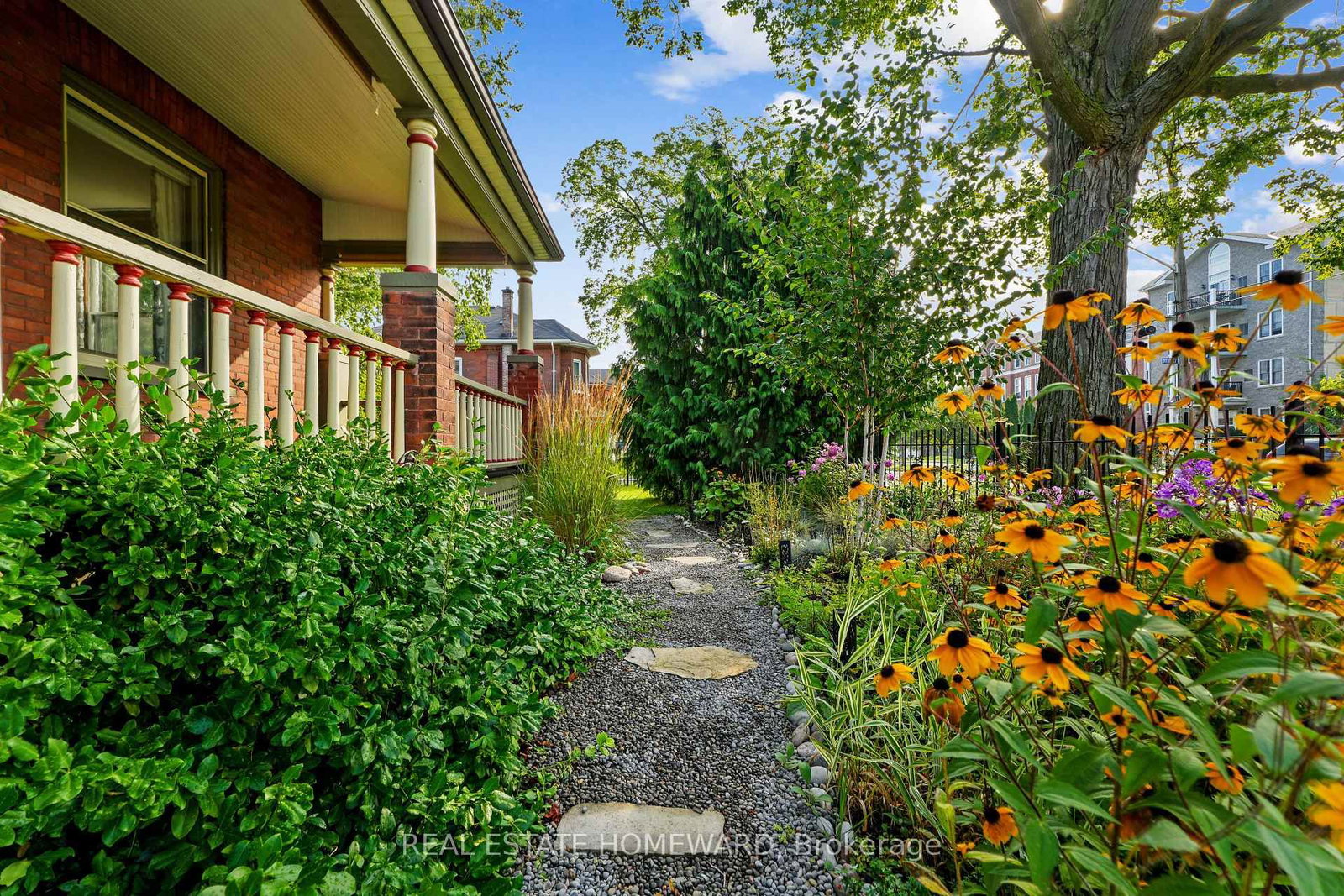 96 James Street W • Cobourg, ON photo 49