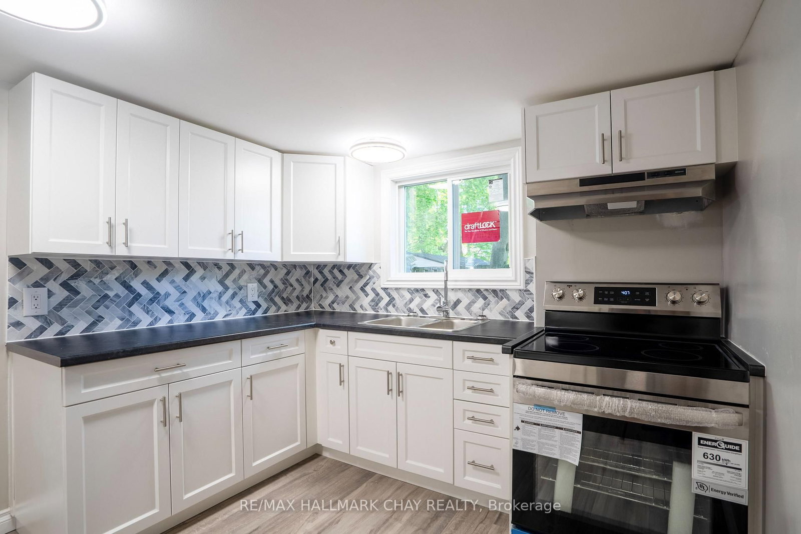 635 First Street S • Gravenhurst, ON photo 13
