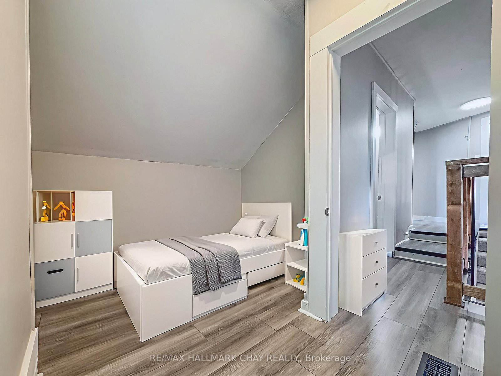 635 First Street S • Gravenhurst, ON photo 20