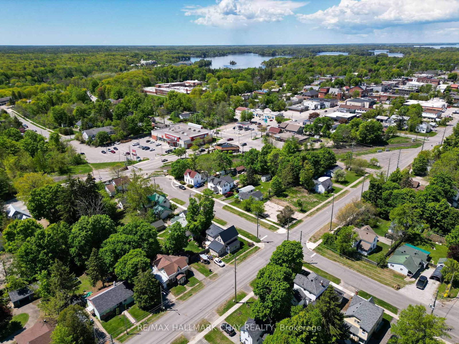 635 First Street S • Gravenhurst, ON photo 29