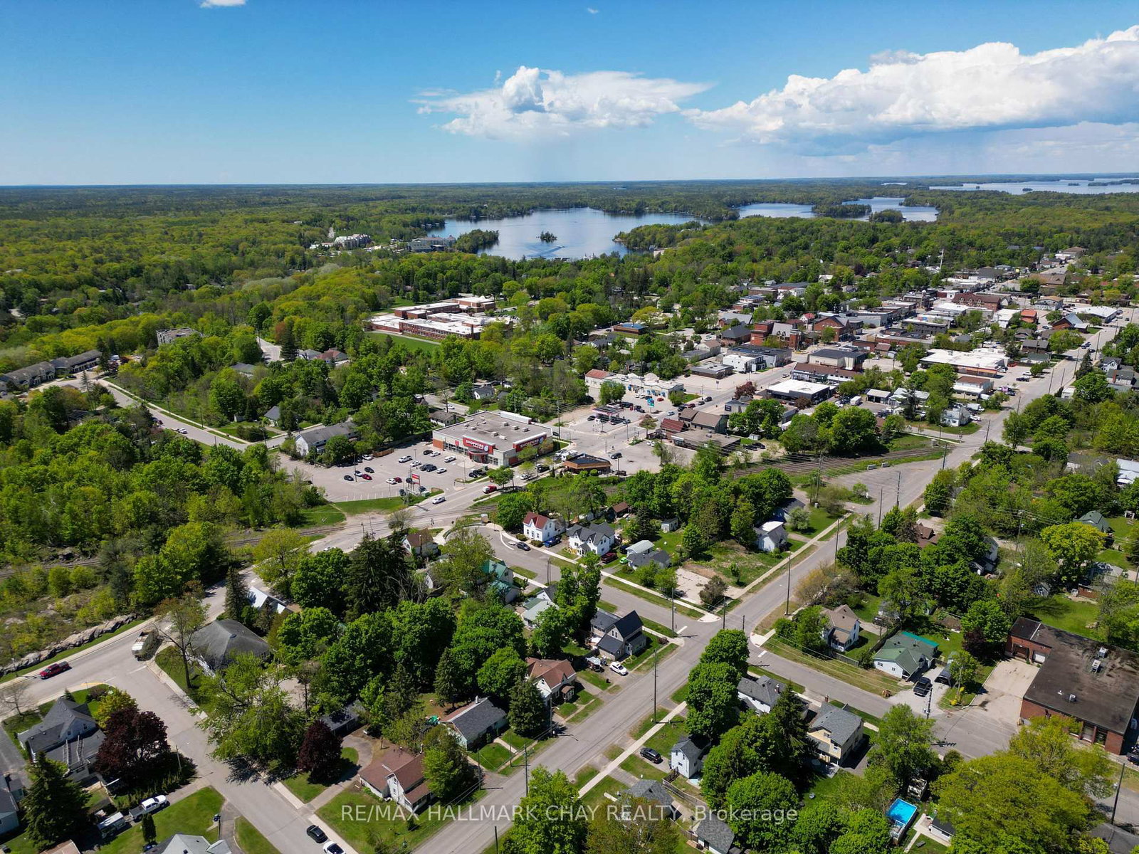 635 First Street S • Gravenhurst, ON photo 30