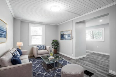 635 First Street S • Gravenhurst, ON photo 9