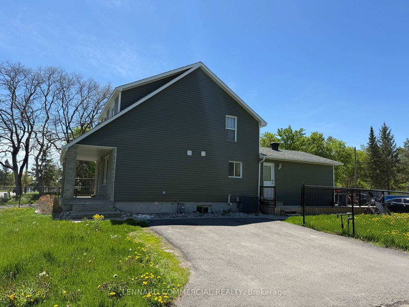 5438 BANK St photo 2