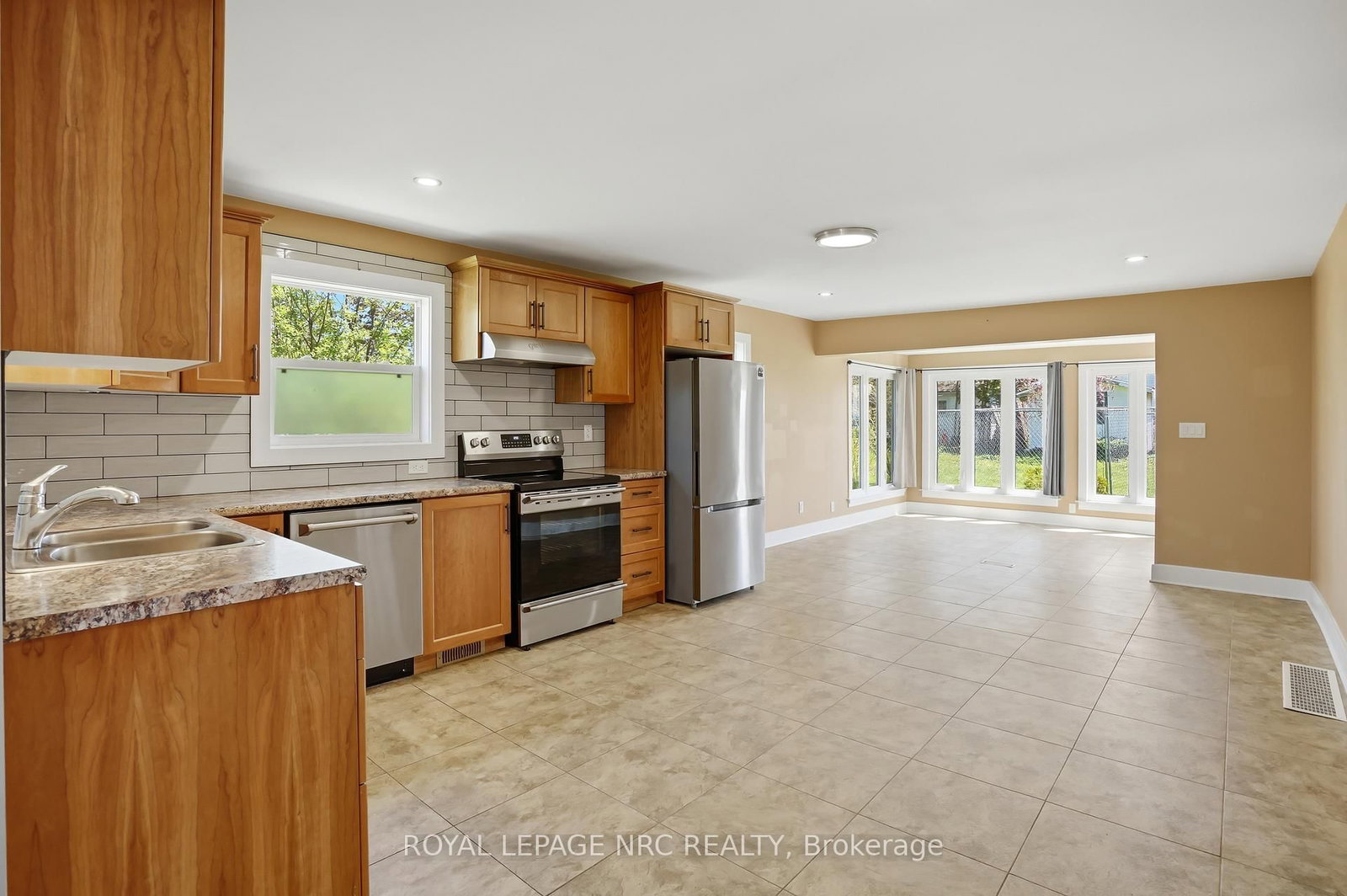 11 White Avenue • Fort Erie, ON photo 21