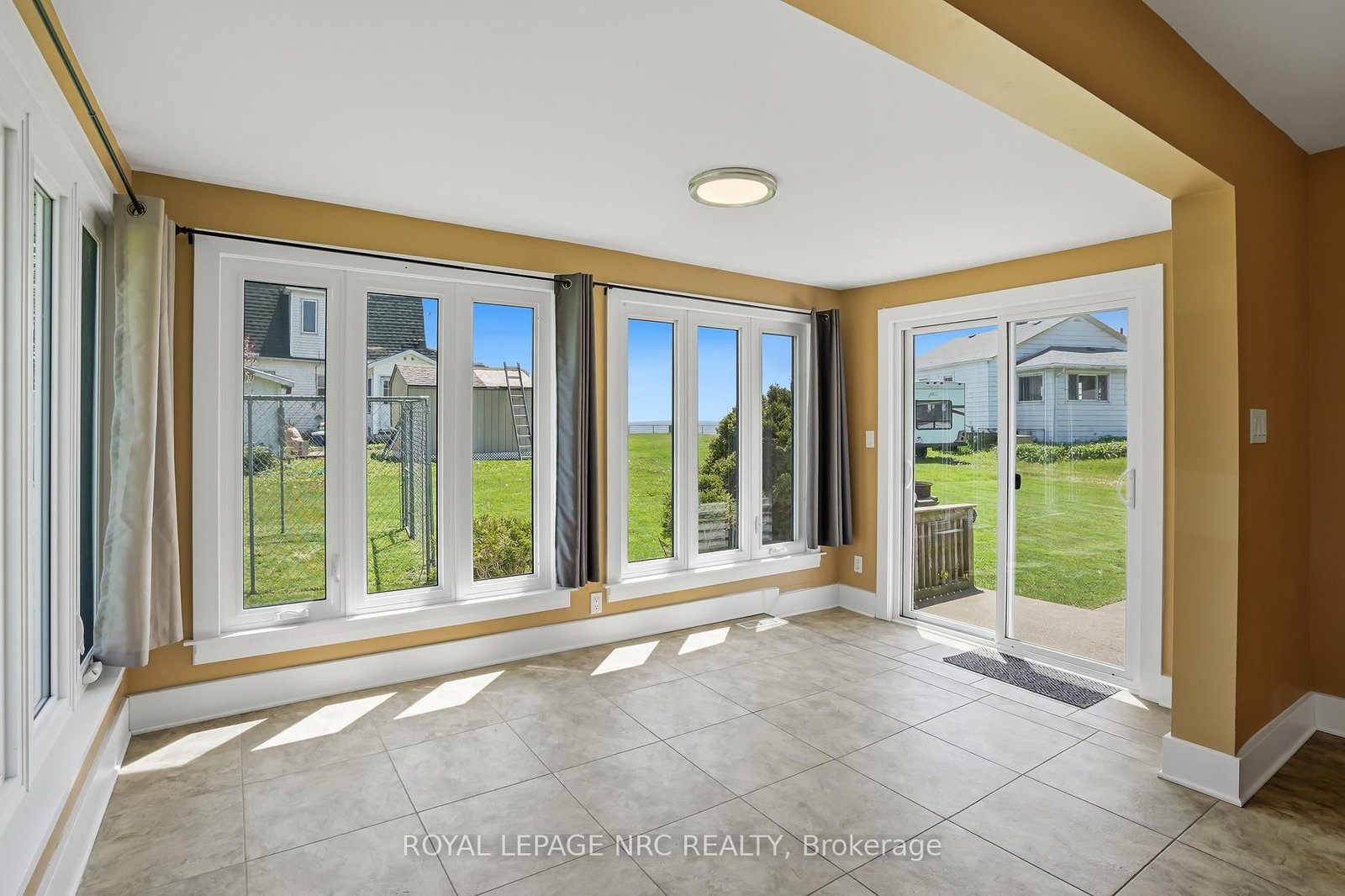11 White Avenue • Fort Erie, ON photo 33