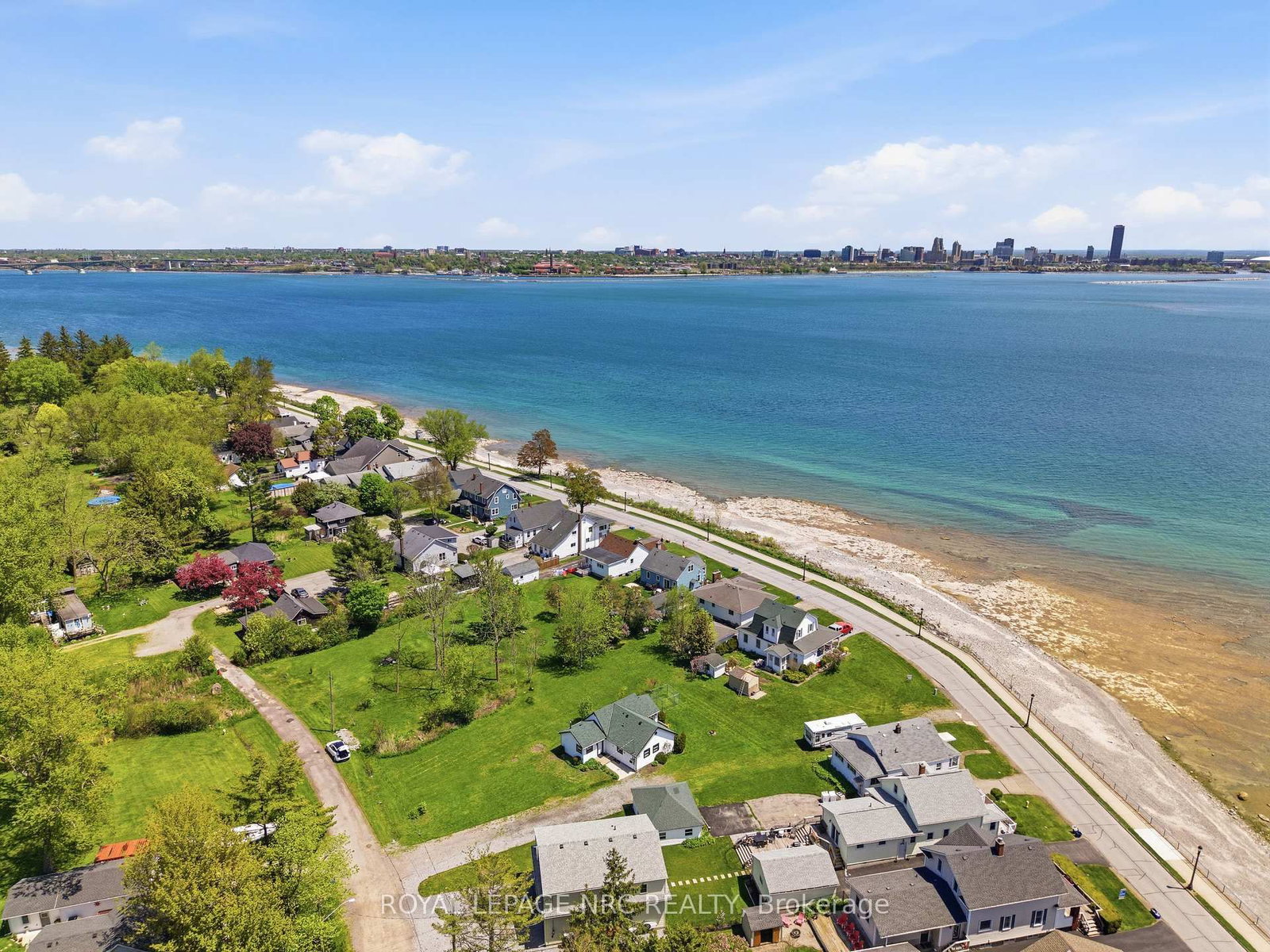 11 White Avenue • Fort Erie, ON photo 9