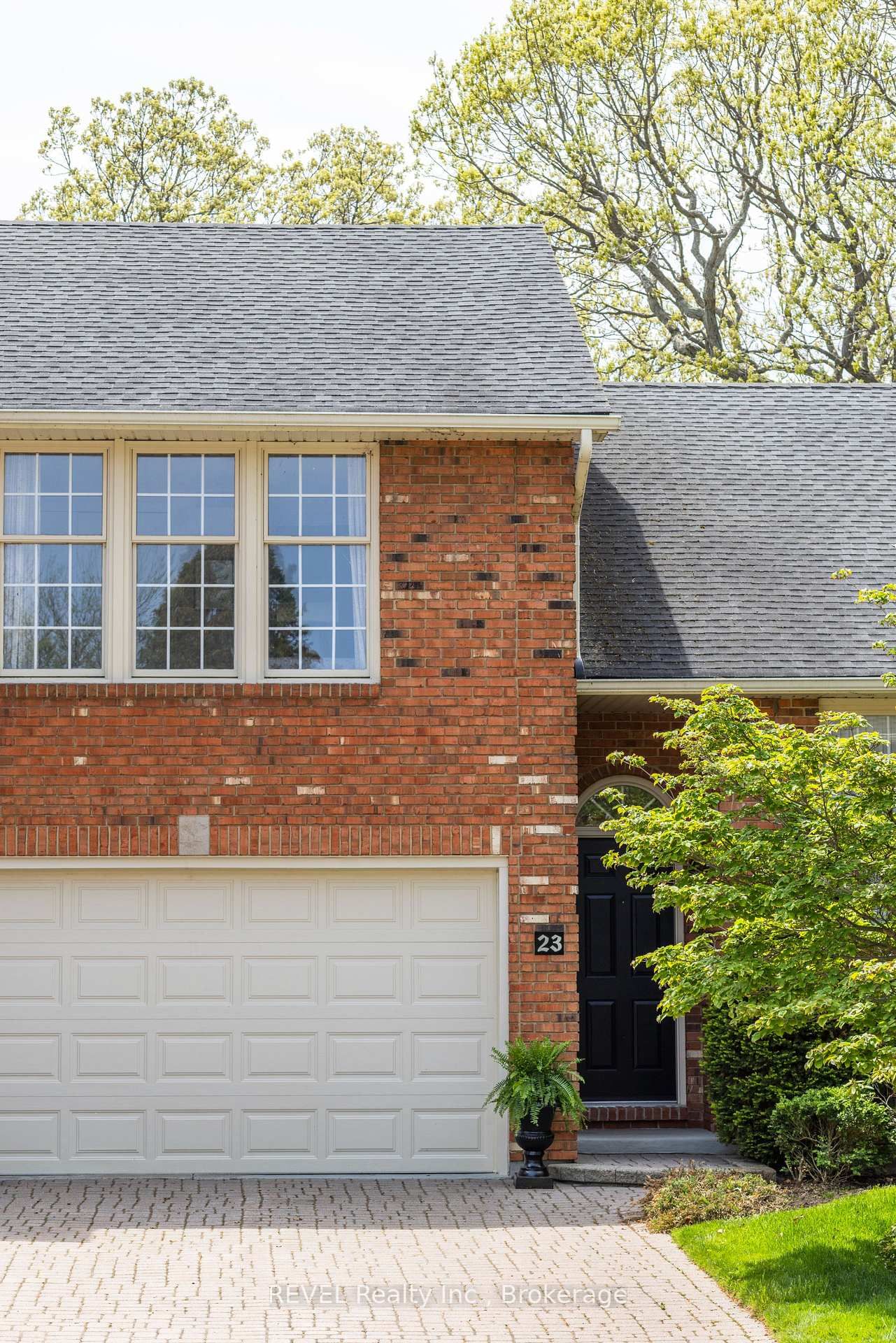 5 Carn Castle Gate • #23 • St. Catharines, ON photo 4