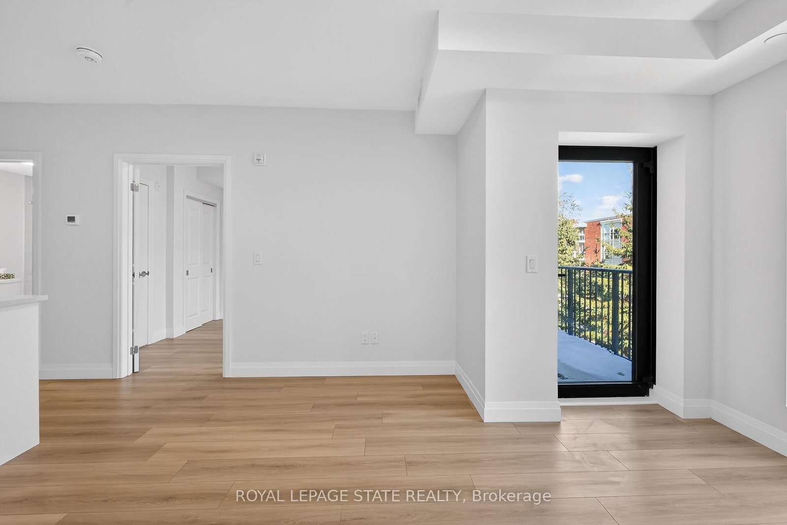 153 Wilson Street W, Unit 310 - Photo 21
