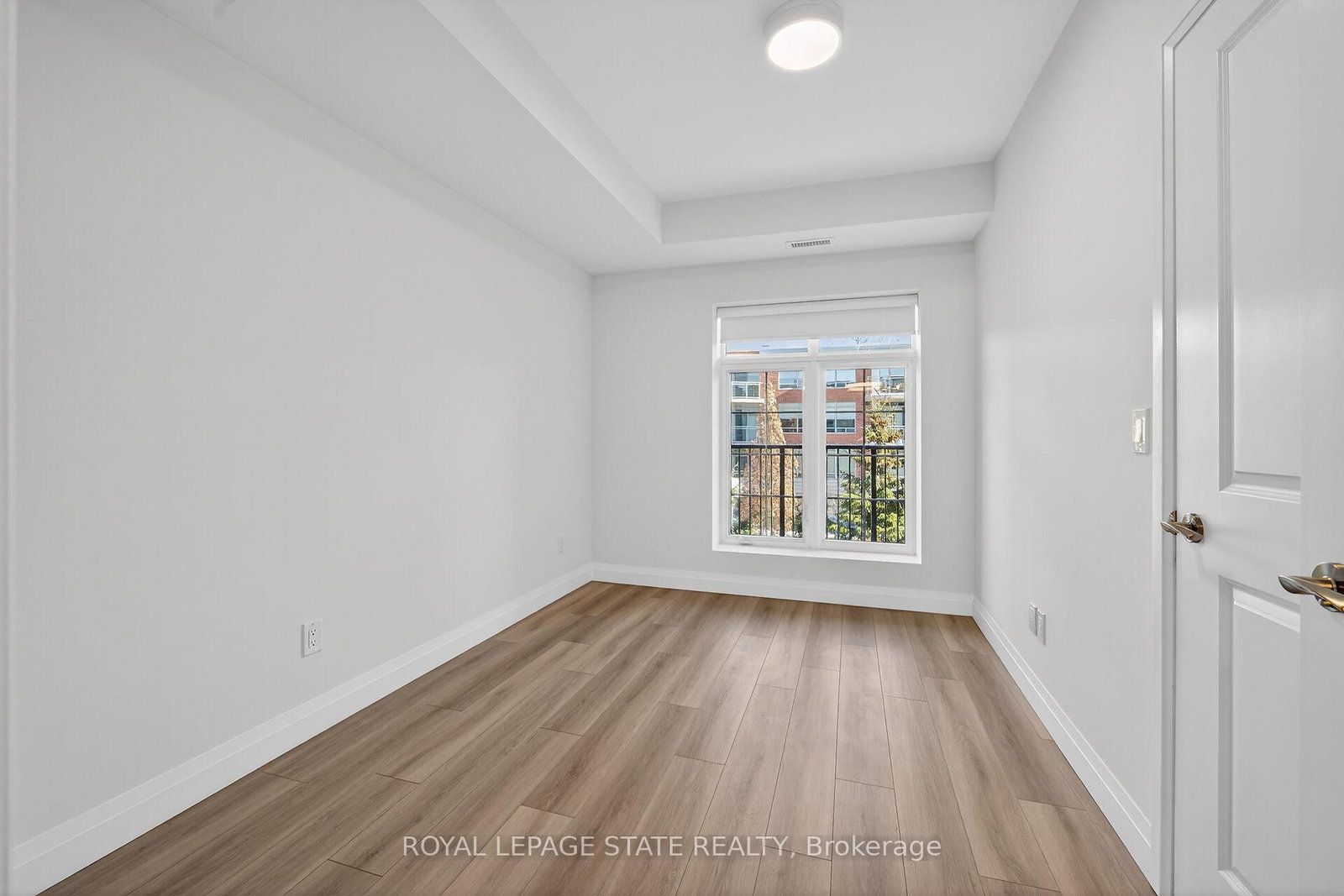 153 Wilson Street W, Unit 310 - Photo 25