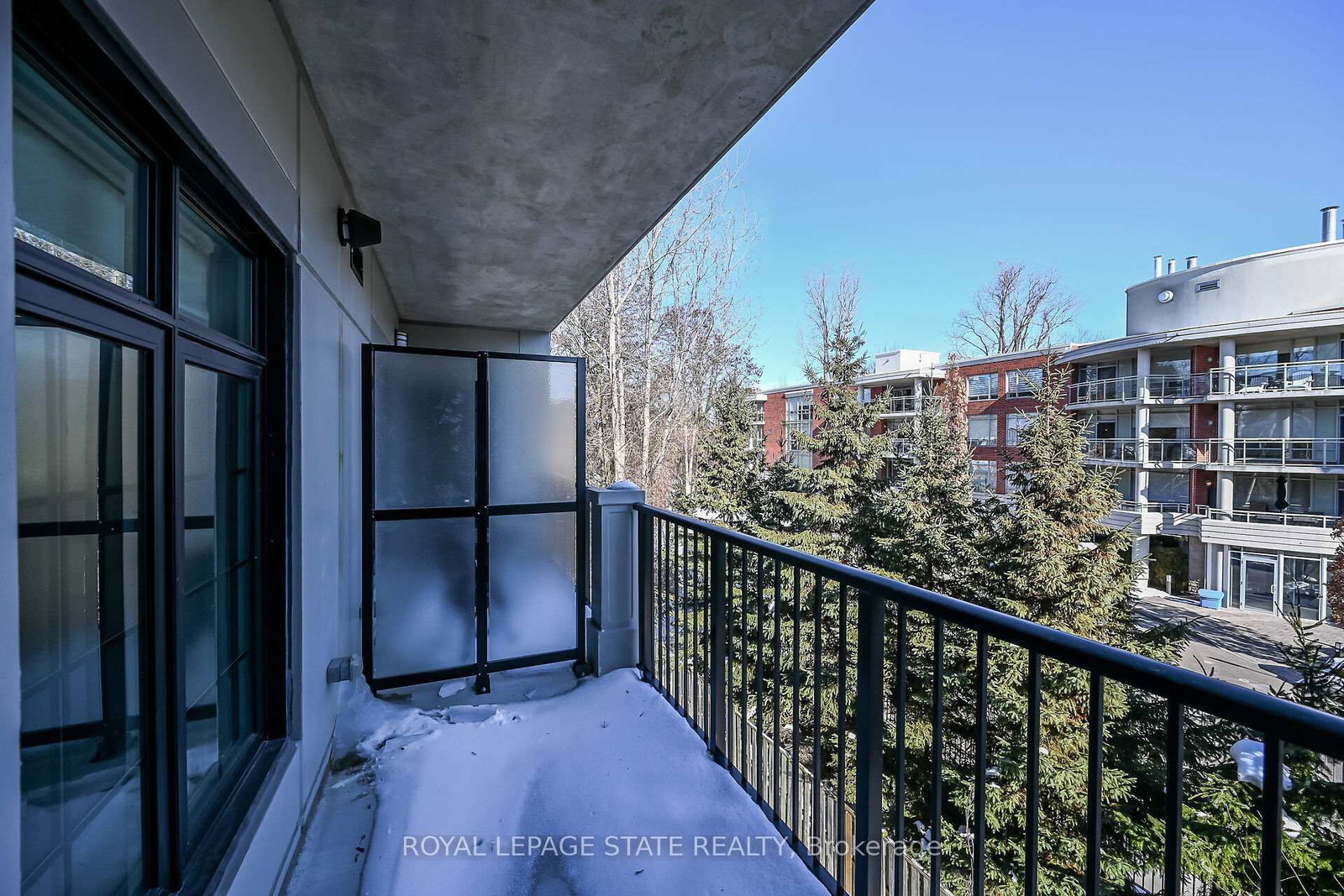 153 Wilson Street W, Unit 310 - Photo 32