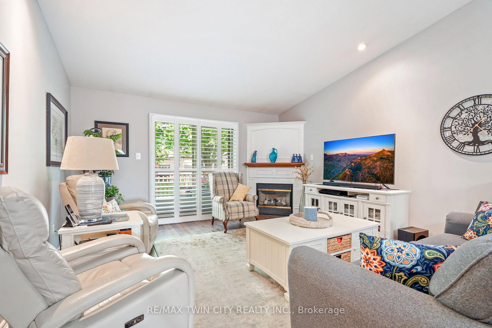 24 Griffiths Drive • #9 • Brant, ON photo 13