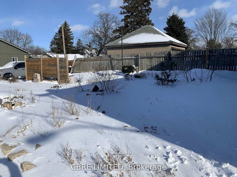 148 Killaly St photo 4