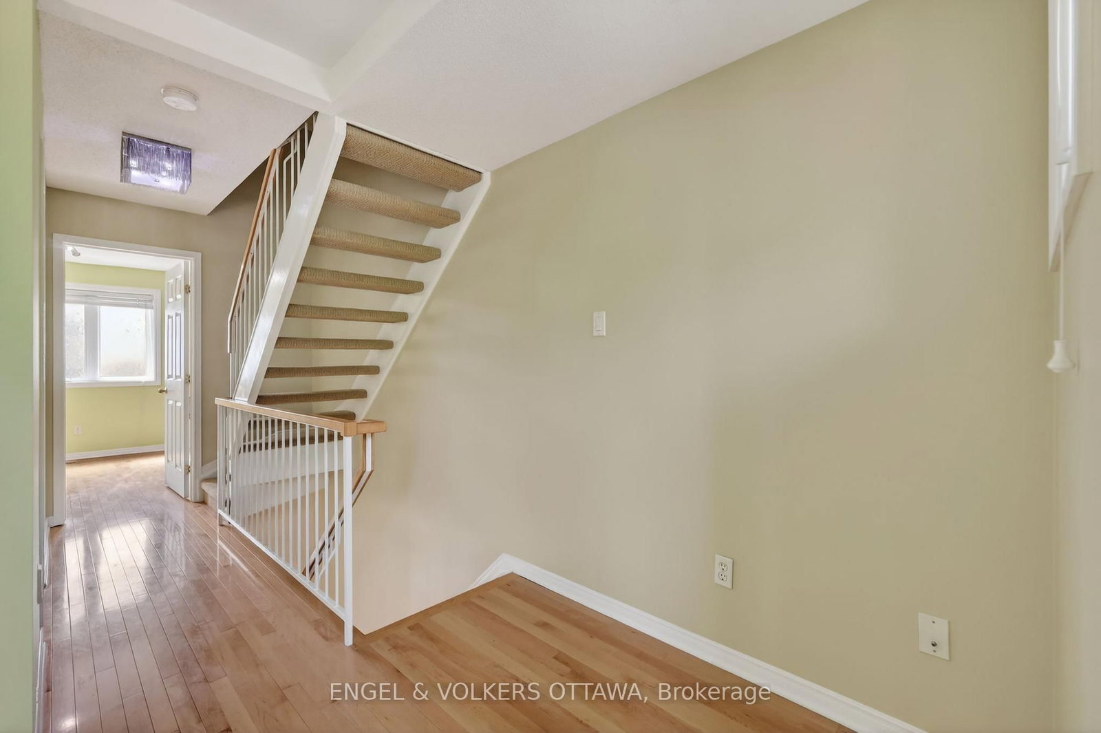 90B Templeton Street • Ottawa, ON photo 12