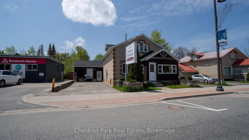 571 Muskoka Road N