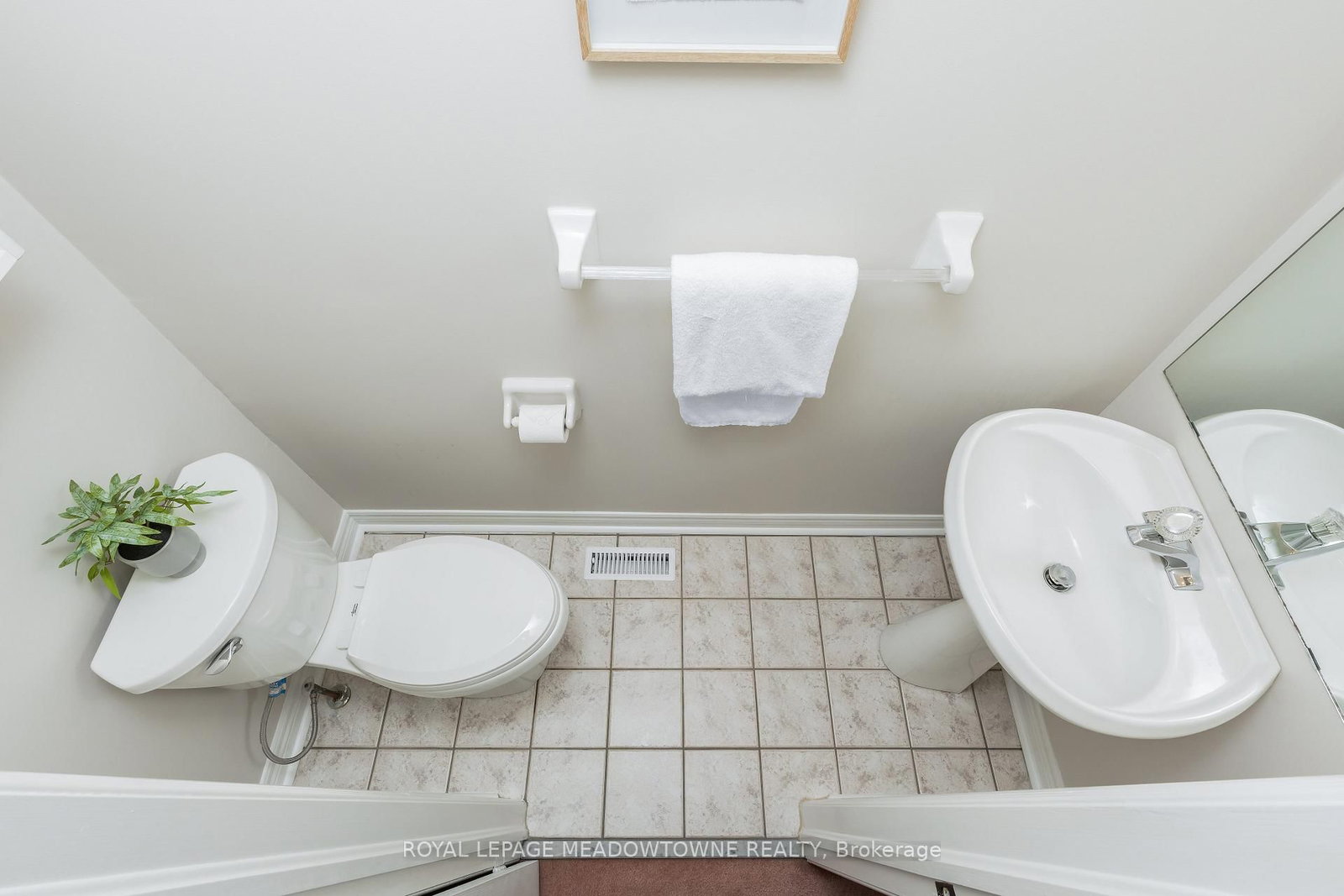 19 Mccullogh Drive • Erin, ON photo 22