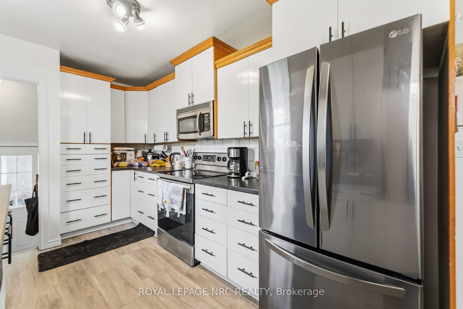 7101 Roger Crescent • Niagara Falls, ON photo 13