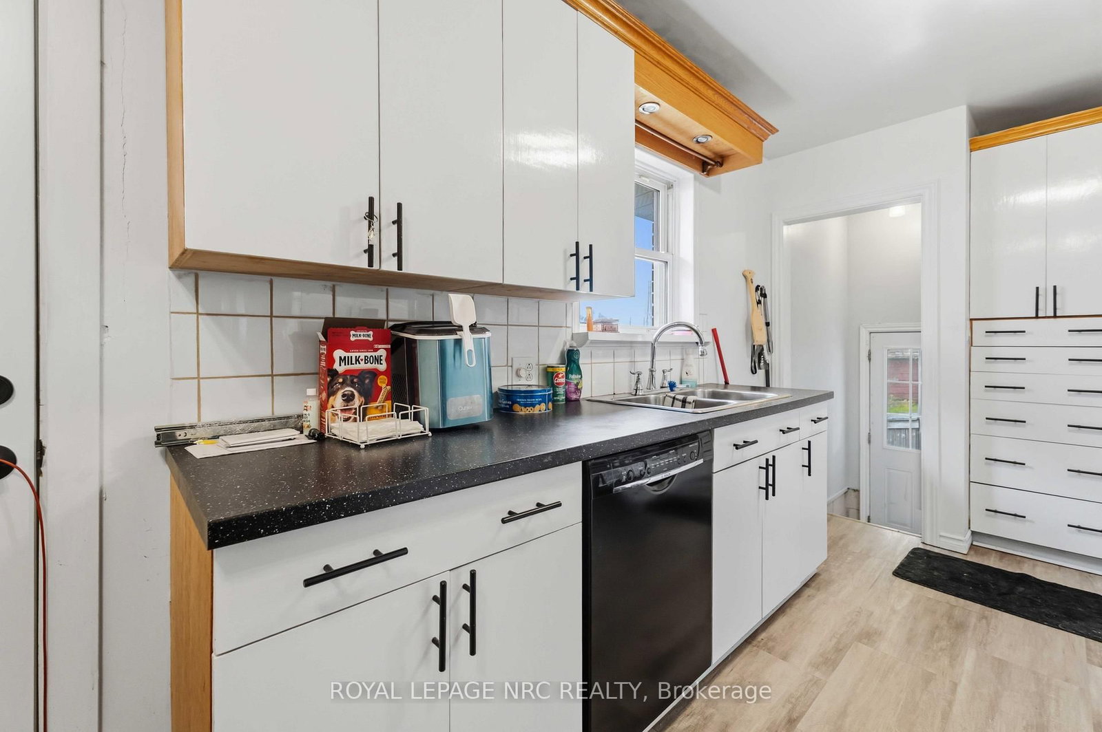 7101 Roger Crescent • Niagara Falls, ON photo 14