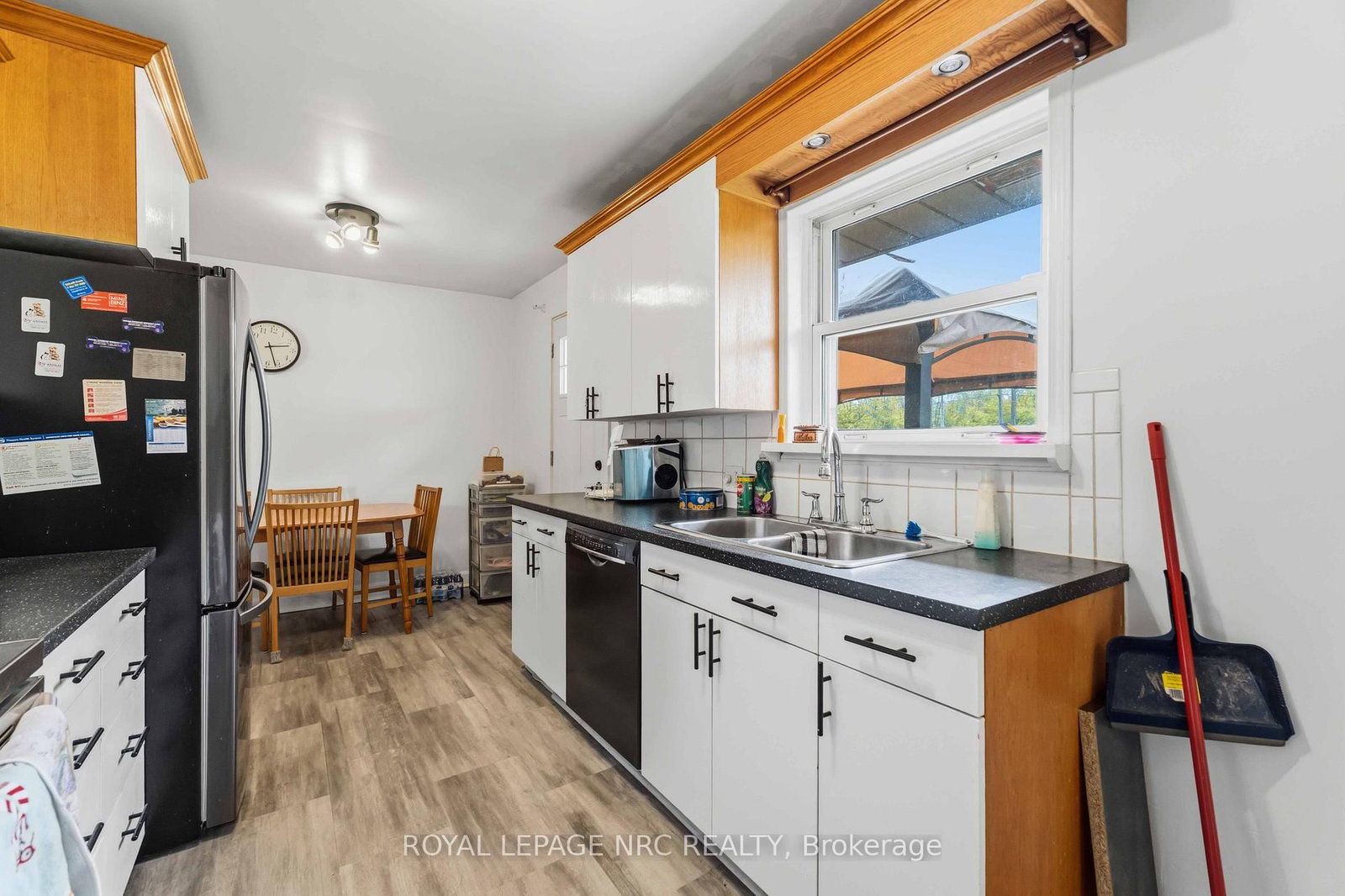7101 Roger Crescent • Niagara Falls, ON photo 15