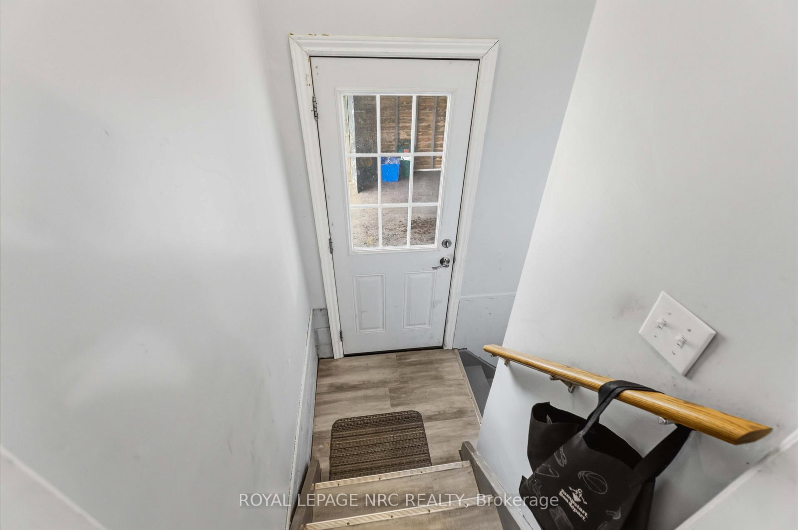 7101 Roger Crescent • Niagara Falls, ON photo 16