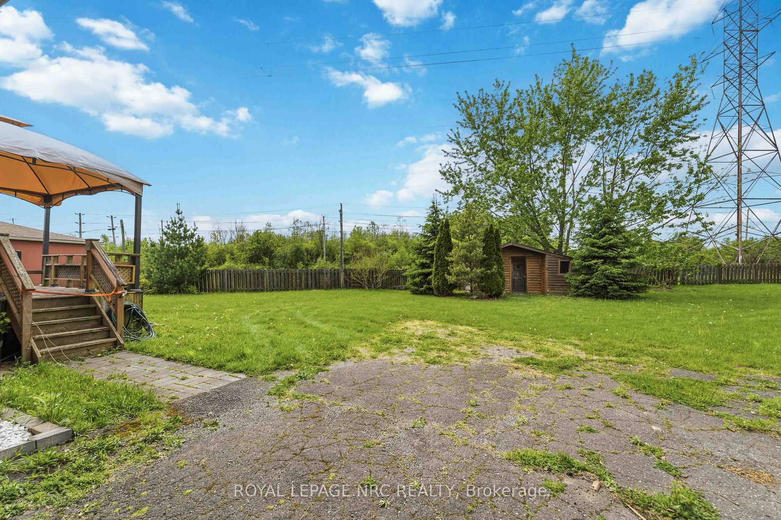 7101 Roger Crescent • Niagara Falls, ON photo 35