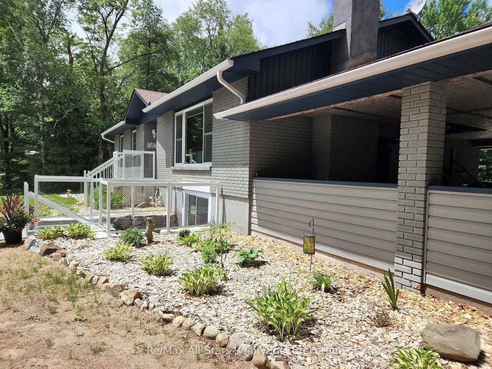 2797 Highway 60 Highway • Lake of Bays, ON photo 3