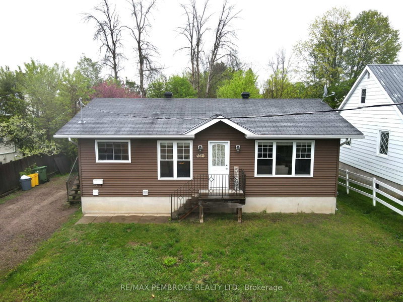 home for sale on 257 Fraser Street