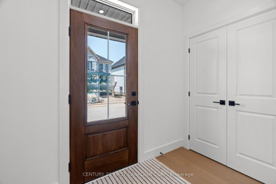 147-24(32) Scotts Drive • Lucan Biddulph, ON photo 5