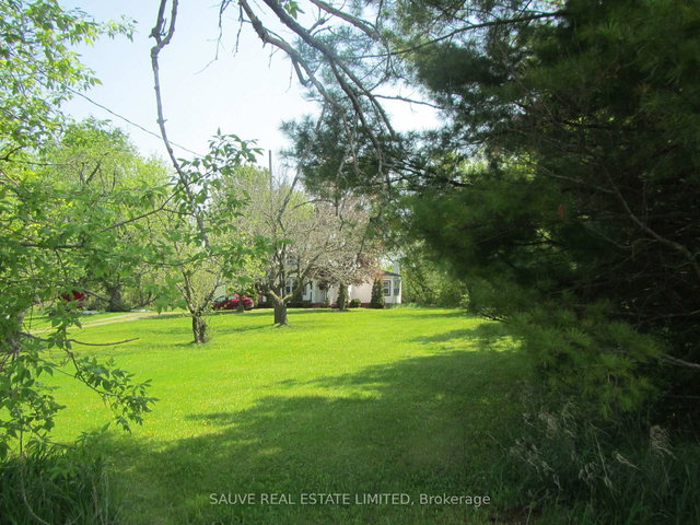 21196 concession 6 Road E
