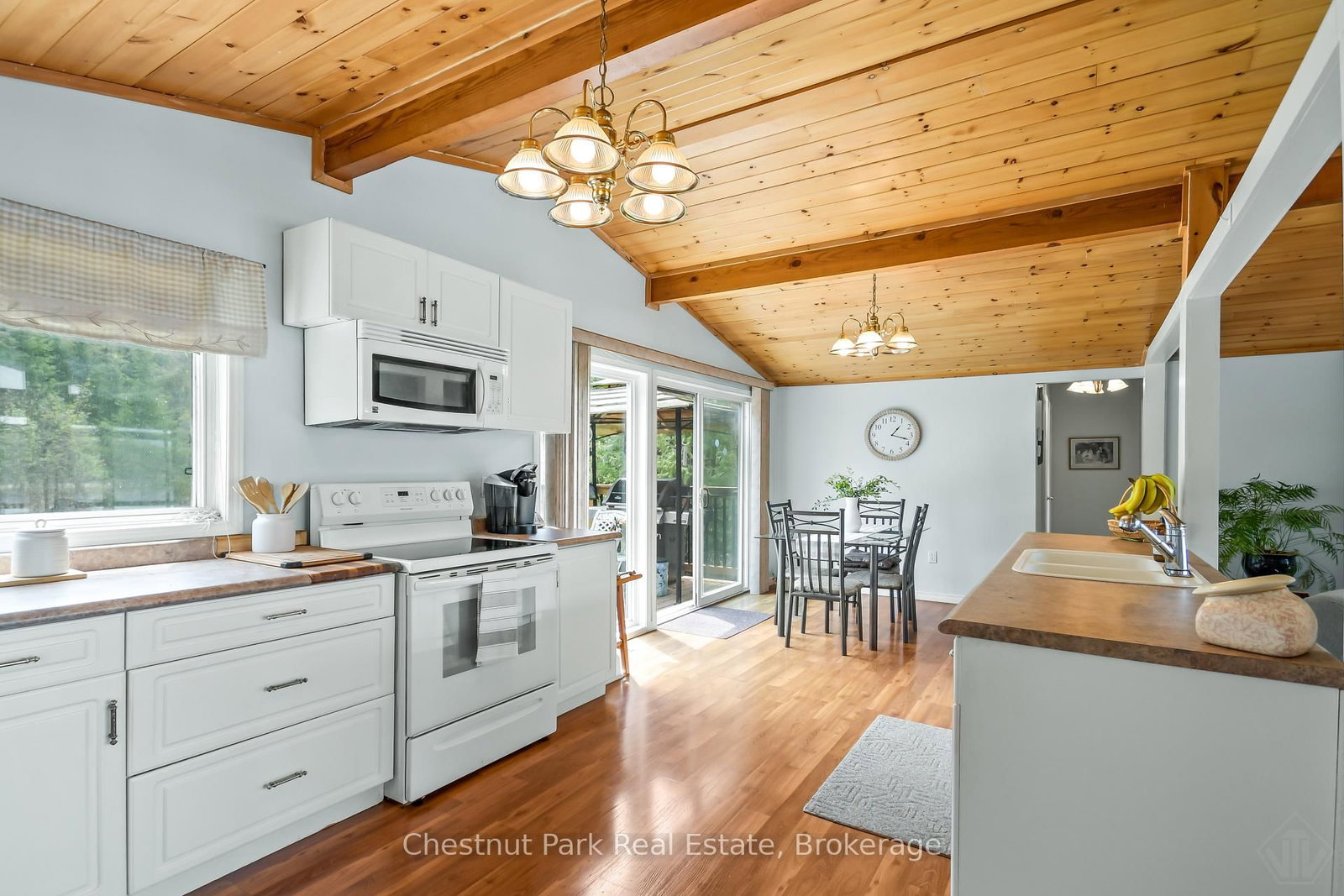 14 Lakeview Drive • Perry, ON photo 17