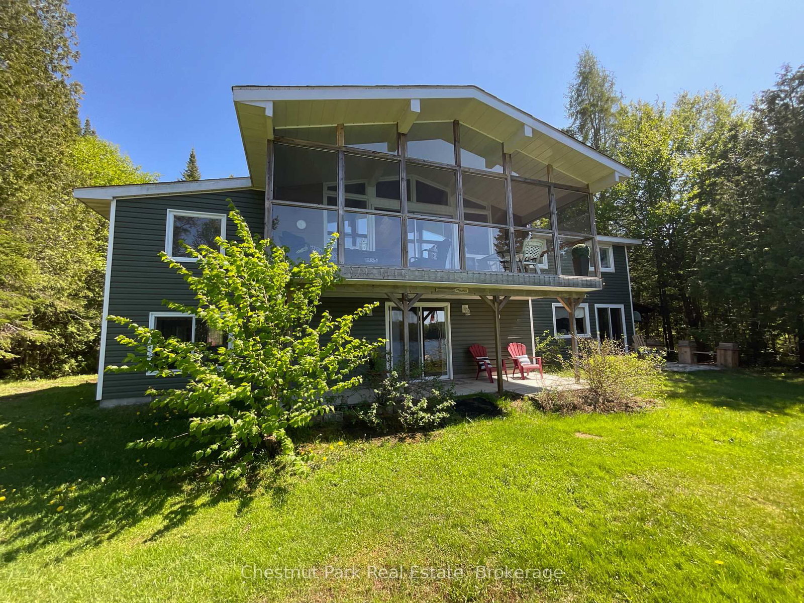 14 Lakeview Drive • Perry, ON photo 2