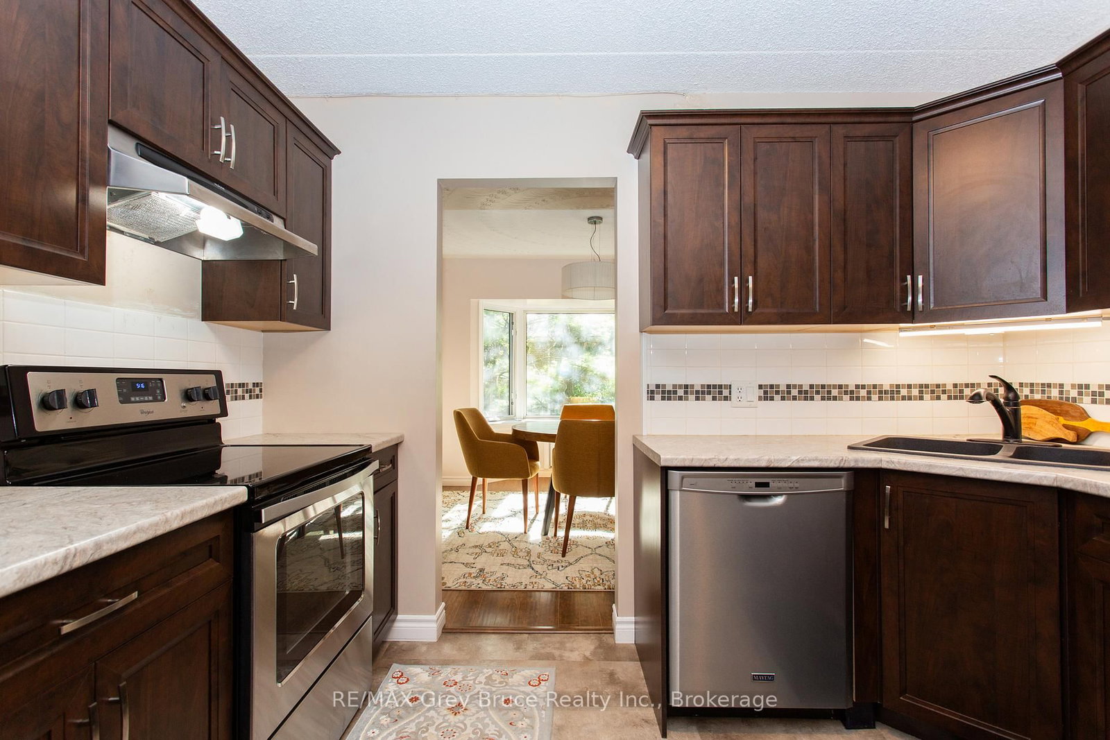 125 Hinks Street • #206 • Brockton, ON photo 6