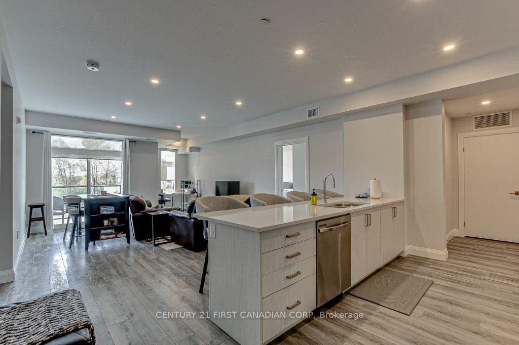 208 - 200 Callaway Road 4