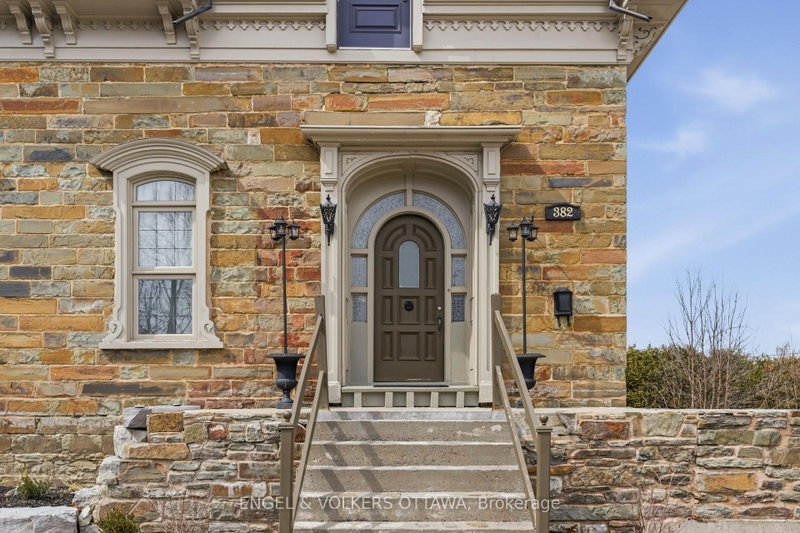 382 Mcgill Street