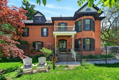 123 Main Street W • Grimsby, ON photo 2