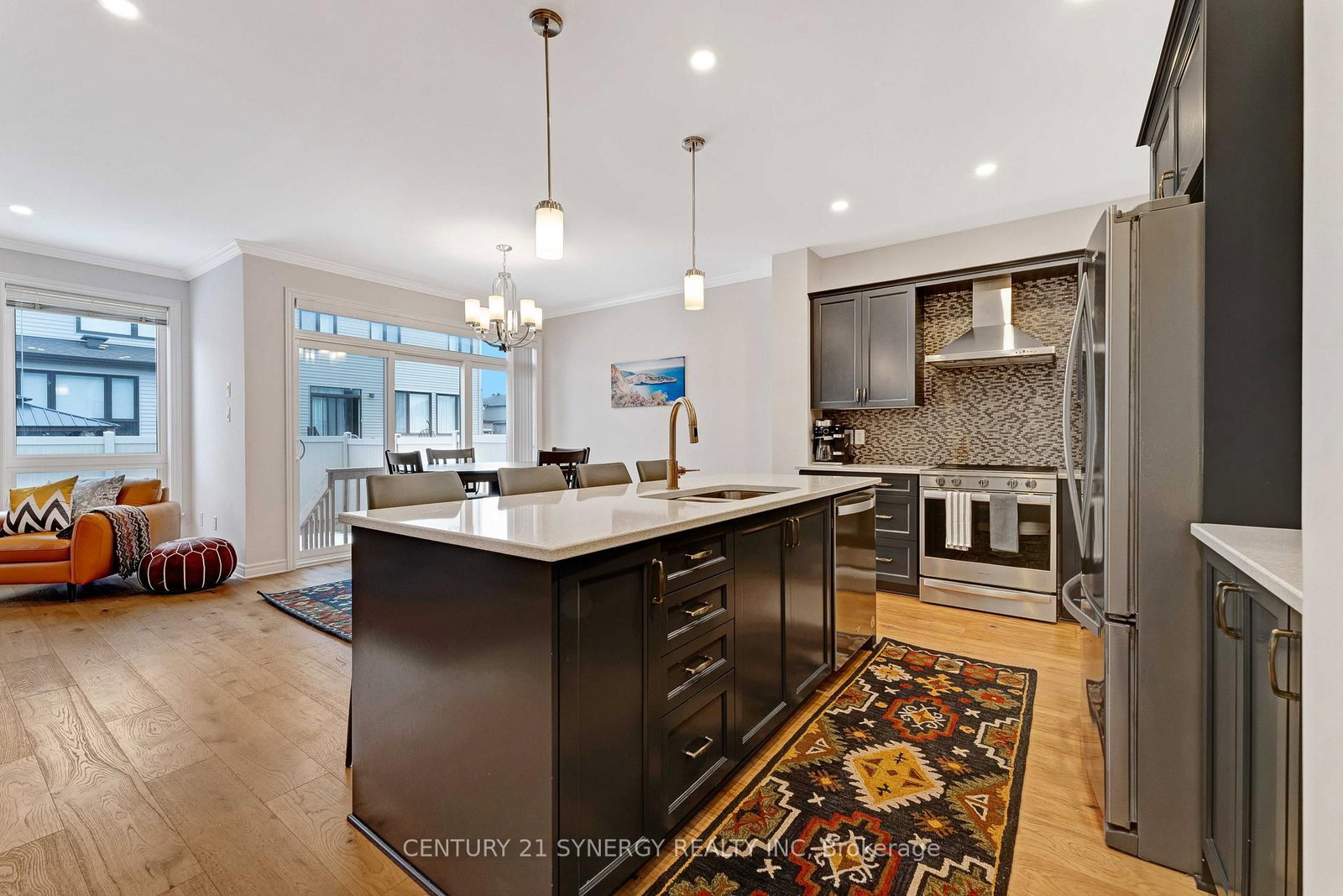 Listing Image 7