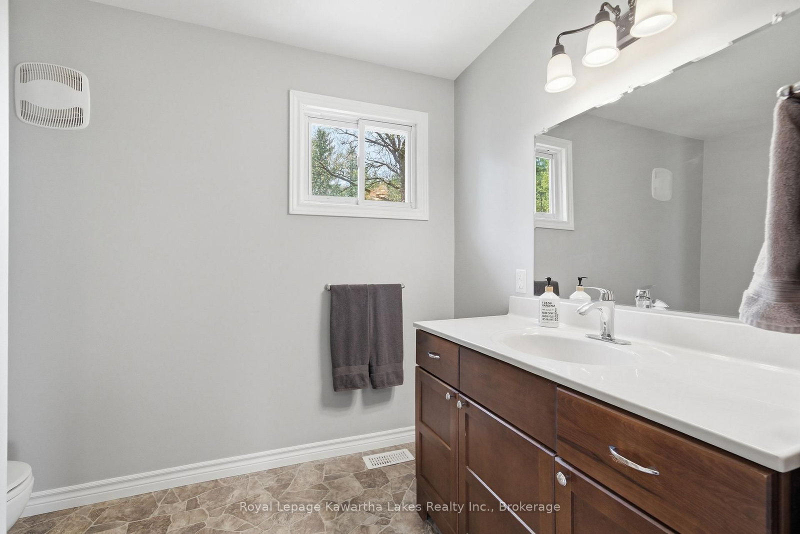 2794 County Road 48 • Kawartha Lakes, ON photo 14