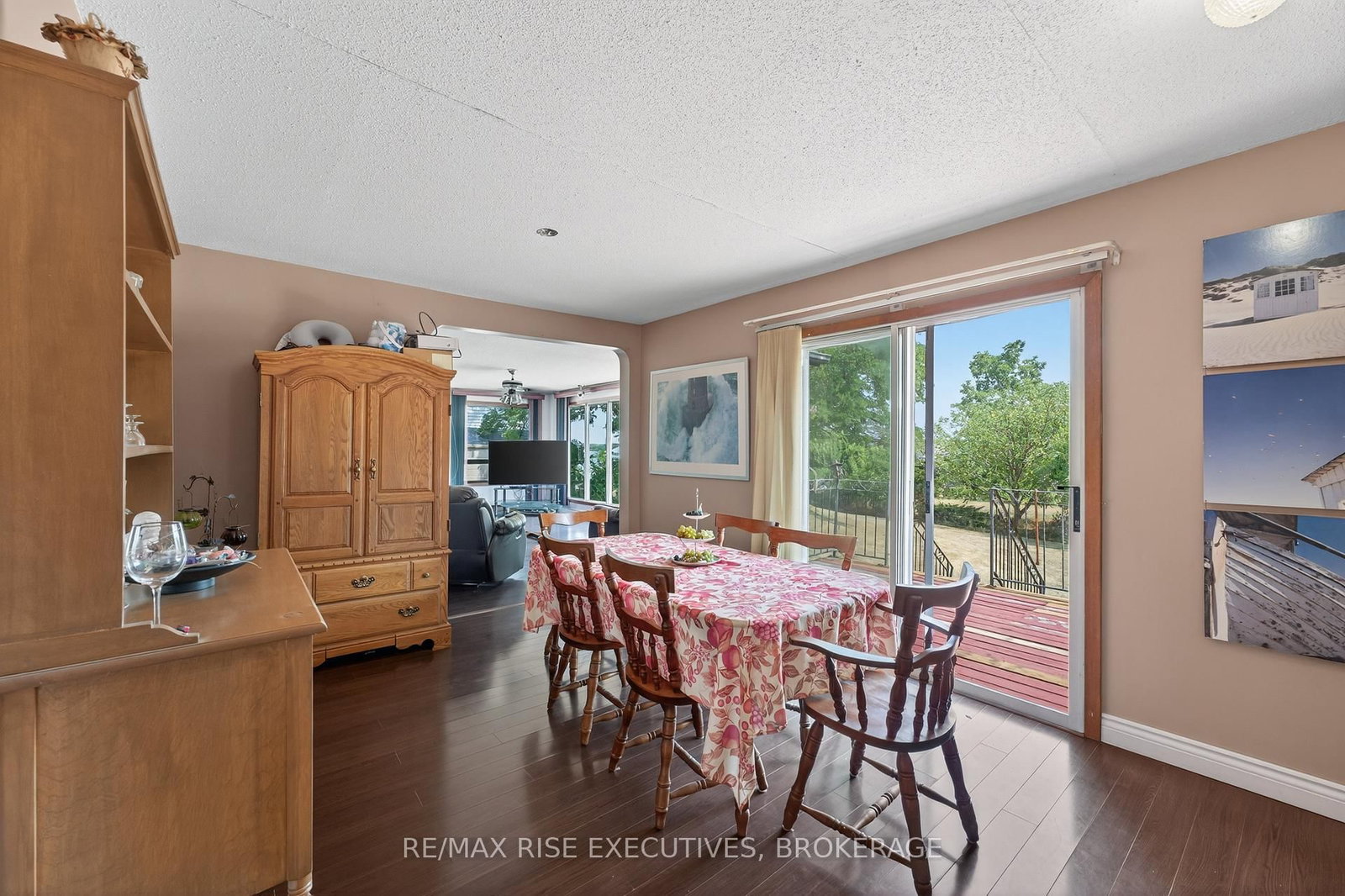 14 Highway 95 • Wolfe Island, ON photo 10