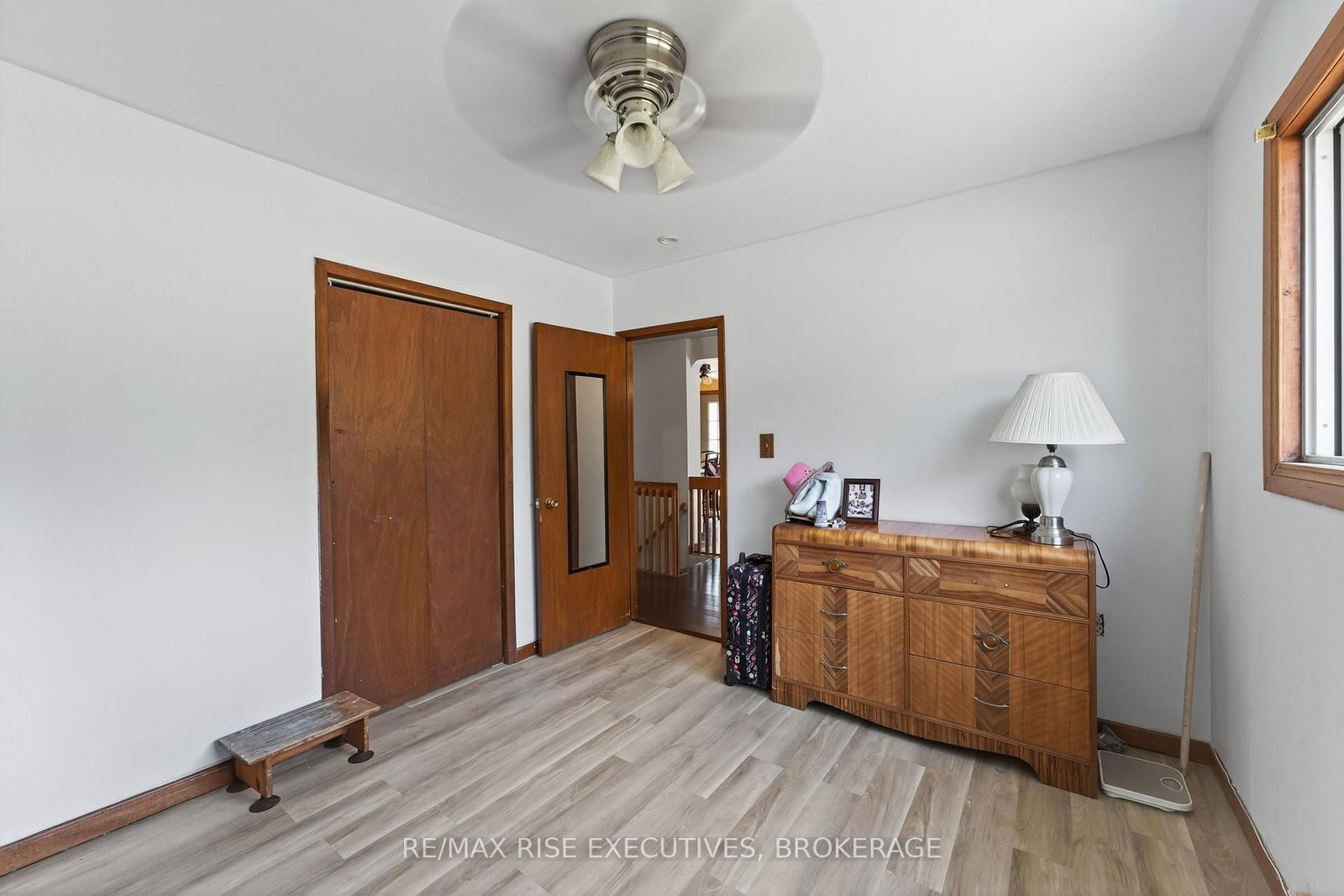 14 Highway 95 • Wolfe Island, ON photo 17